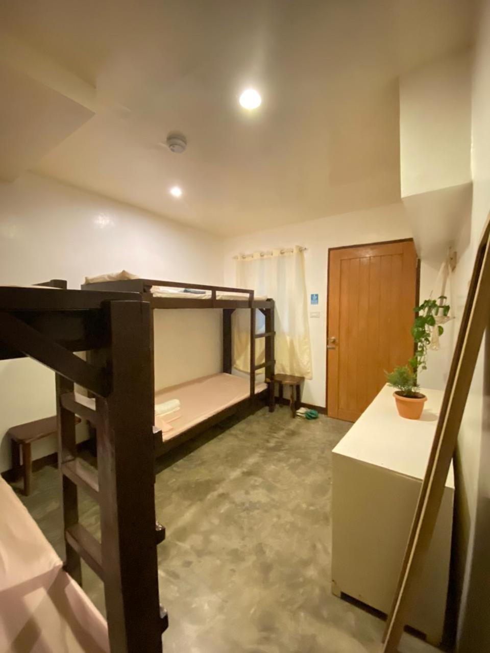 Malayah Hostel Генерал-Луна Номер фото